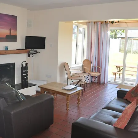 Glenbeg Point Holiday Homes No 57 *